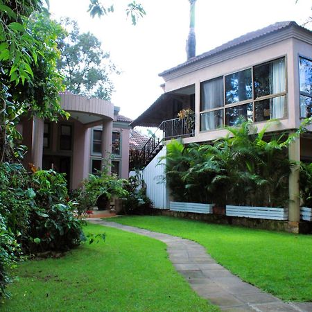 Zawadi House Lodge Аруша Екстер'єр фото